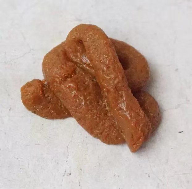 Giocattolo realistico di scher - Fake Poop Gag Gift recensione e prezzo
