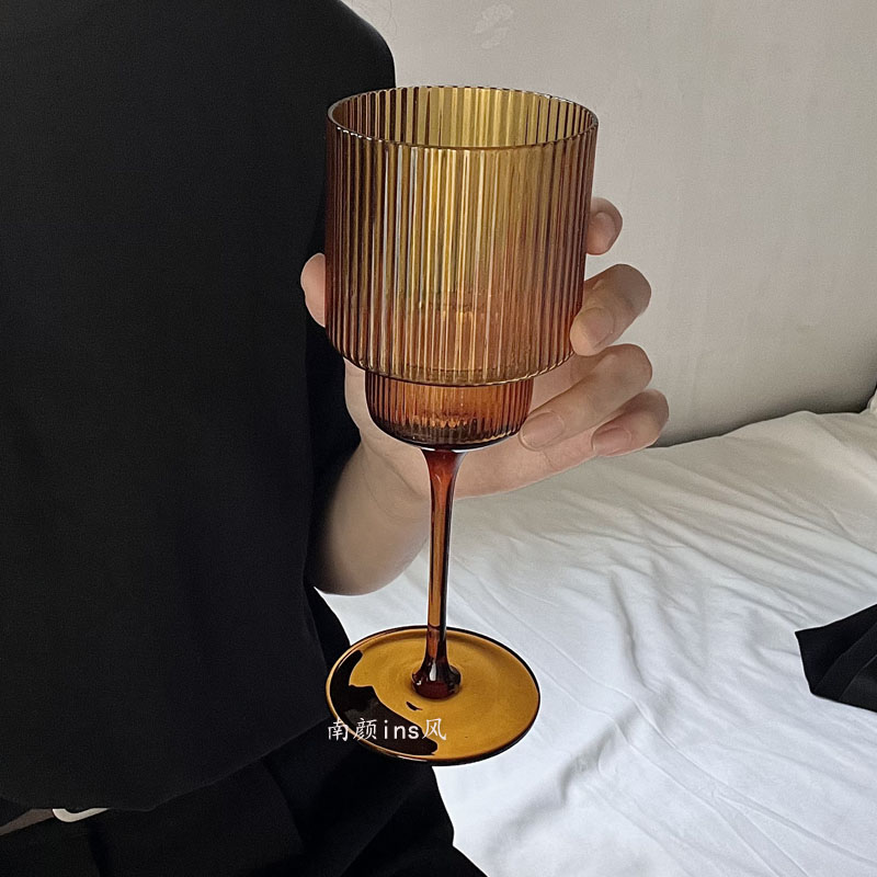 Calice da vino a righe nordich - Glow In The Dark Party Glasses recensione e prezzo